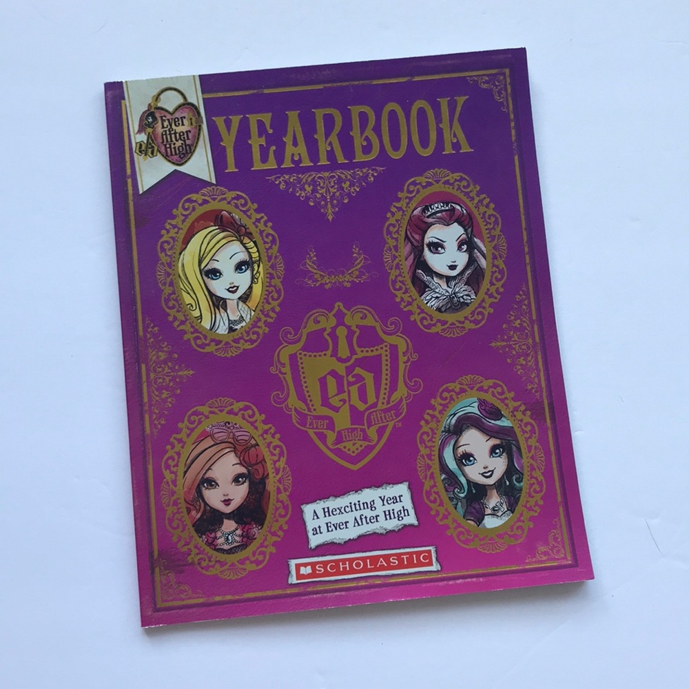 Ever After High Yearbook